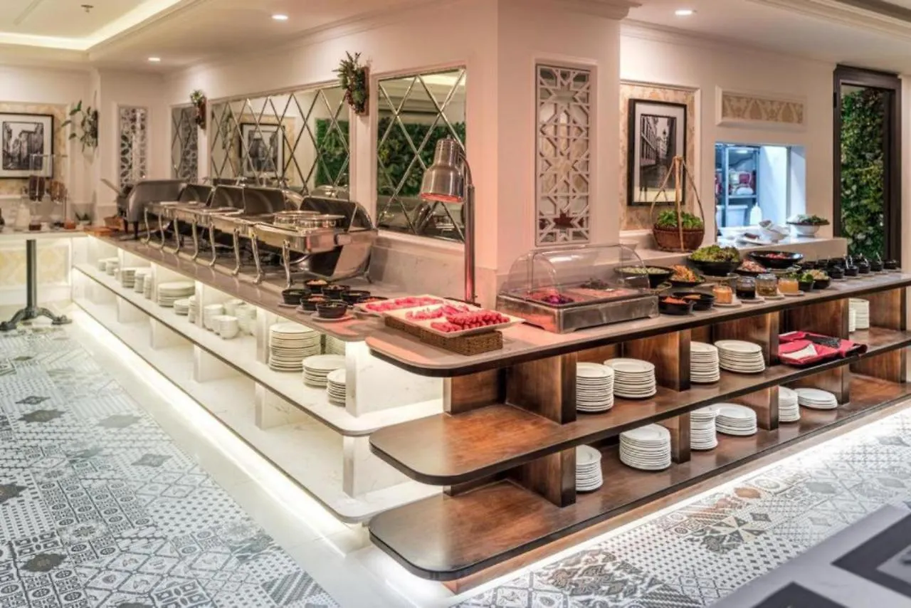 Bella Merry Hotel And Apartment Da Nang